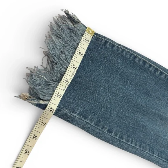 Stylish KanCan Size 28/9 Blue Cropped Frayed Hem Women Jeans - Picture 2 of 8